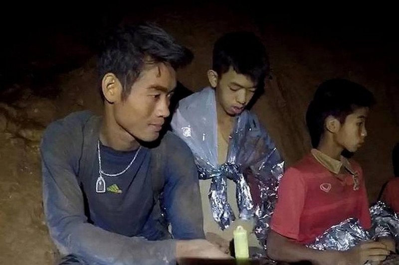Как тайские дети смогли выжить в пещере