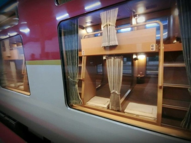 Японский "ночной поезд" Sunrise Izumo/Seto