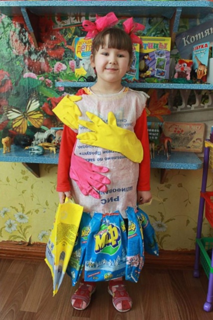 Новогодние костюмы, сделанные из того что было... Новогодние костюмы, сделанные из того что было...