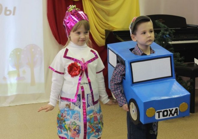 Новогодние костюмы, сделанные из того что было... Новогодние костюмы, сделанные из того что было...