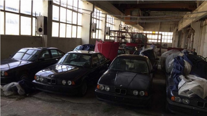 В Болгарии нашли 11 «нулевых» BMW 5 Series 1994 года В Болгарии нашли 11 «нулевых» BMW 5 Series 1994 года