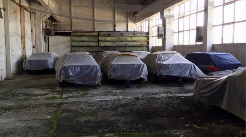 В Болгарии нашли 11 «нулевых» BMW 5 Series 1994 года В Болгарии нашли 11 «нулевых» BMW 5 Series 1994 года