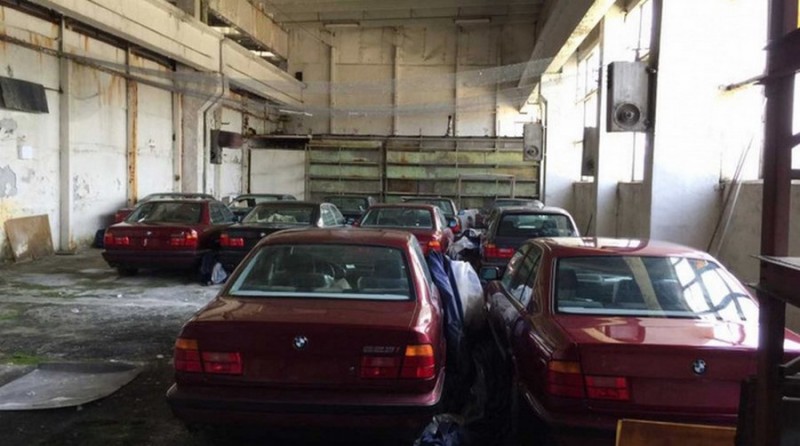 В Болгарии нашли 11 «нулевых» BMW 5 Series 1994 года В Болгарии нашли 11 «нулевых» BMW 5 Series 1994 года