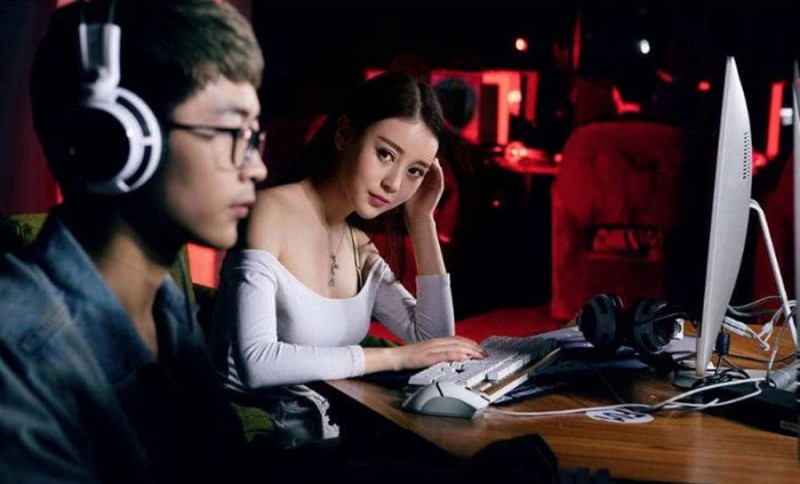 Цифровые рабы в Китае - игры с девушками, как бизнес