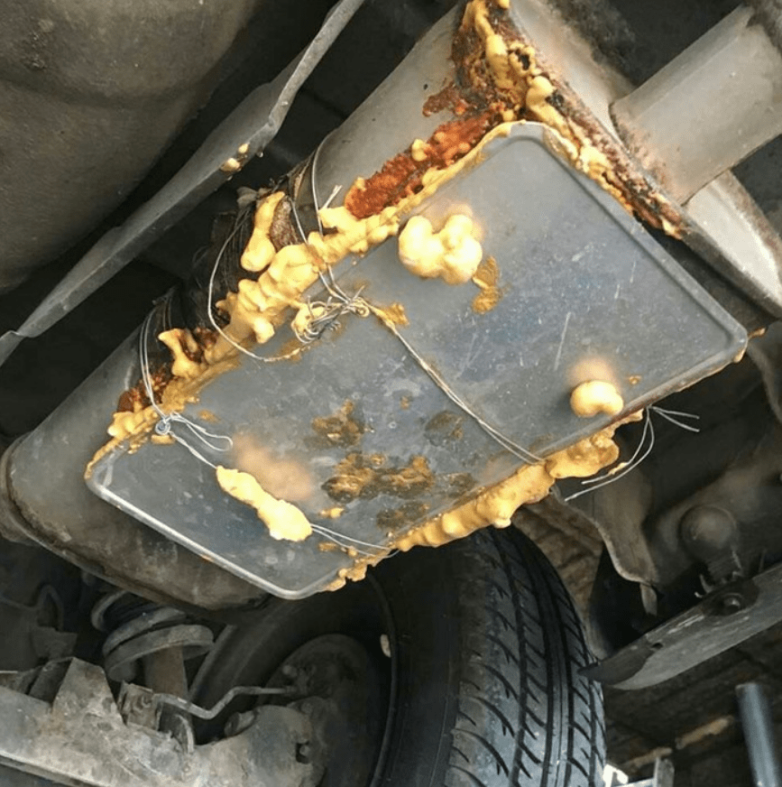 Монтажная пена поможет везде!