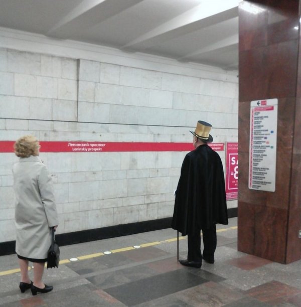 Чудаки и модники из метро