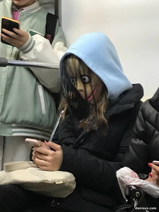 Чудаки и модники из метро