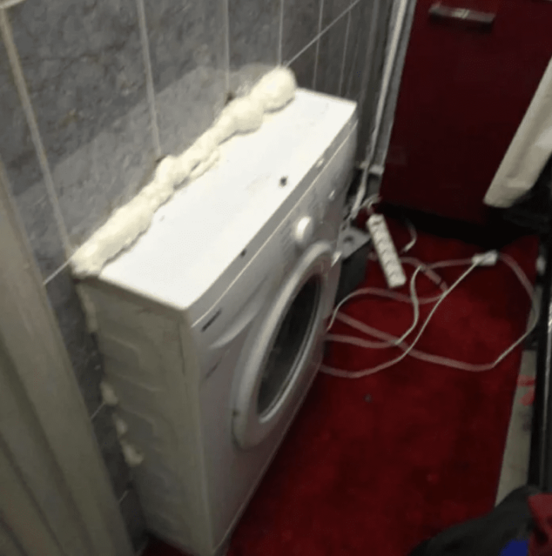 Монтажная пена поможет везде!