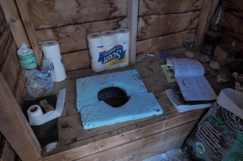 Семья Атчли ушла 18 лет назад от цивилизации жить в глушь на Аляске