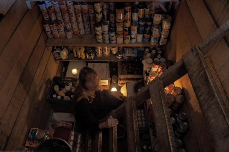 Семья Атчли ушла 18 лет назад от цивилизации жить в глушь на Аляске